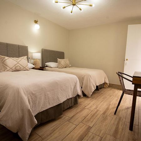 In & Out Hotel (Adults Only) Гватемала Экстерьер фото