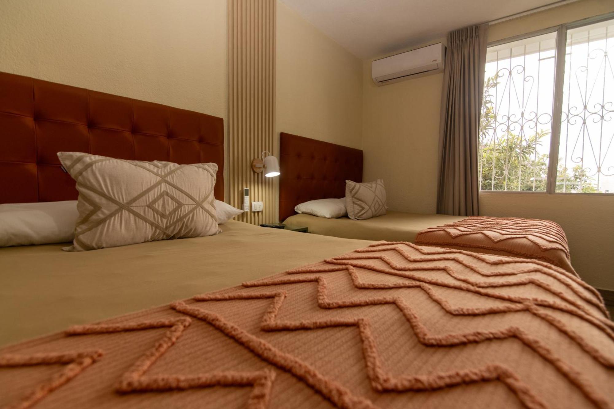 In & Out Hotel (Adults Only) Гватемала Номер фото